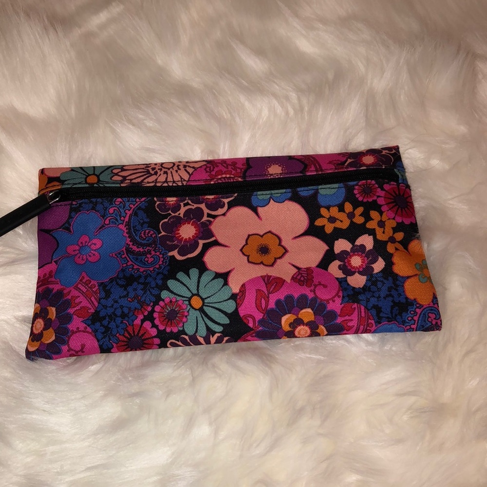 Vera Bradley Pouch